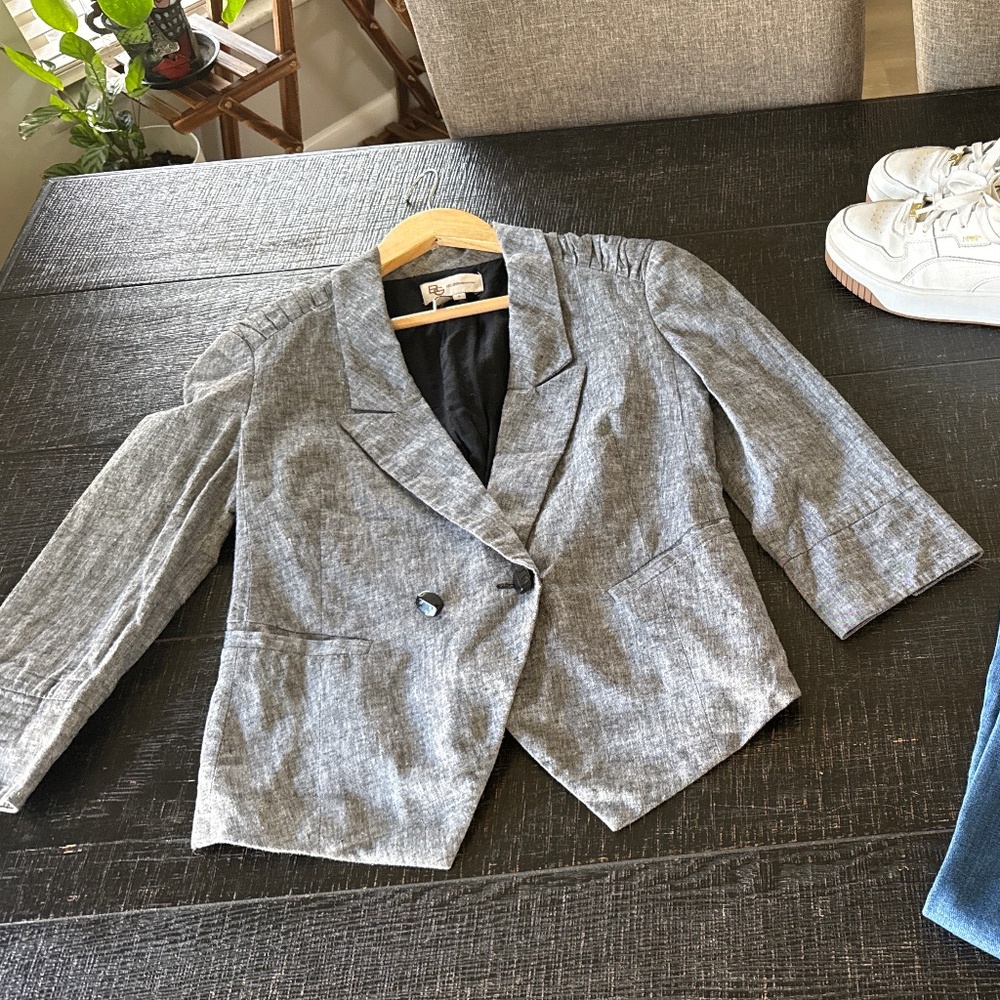 Y2K Cropped 3/4 Sleeve BCBG MAXAZRIA Blazer Size S